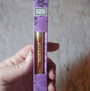 Winky Lux uni-brow universal eyebrow pencil